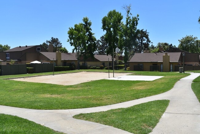 Building Photo - 3 Bedroom 2 Bath Single Story Home- Mesa V...