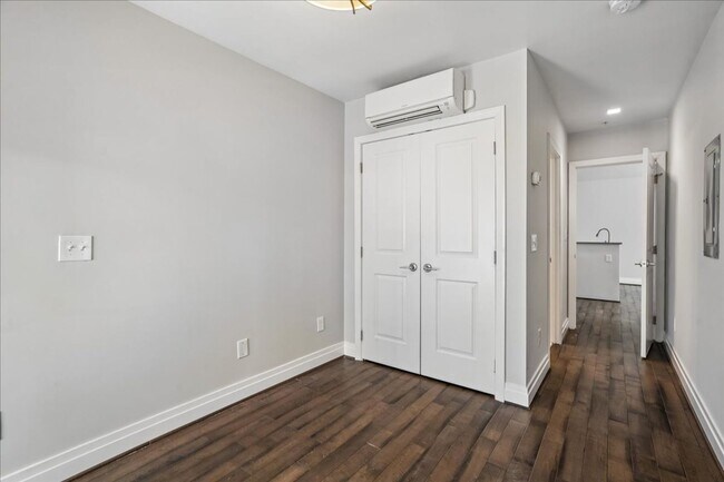 Building Photo - RAZDCPROPERTIES TRUST