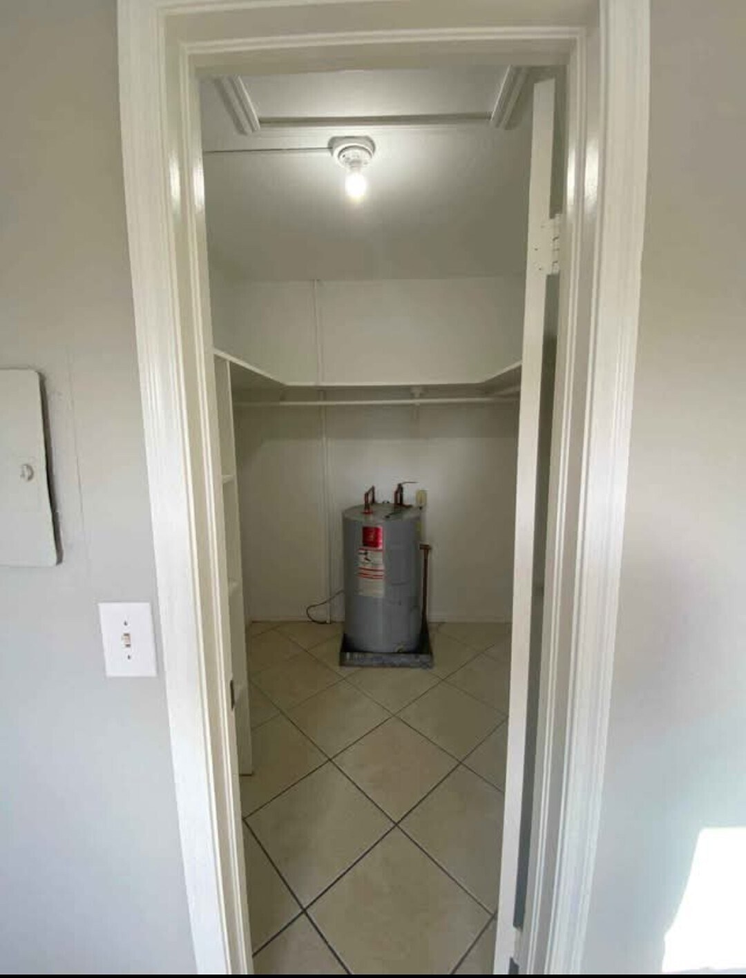 Building Photo - 111 N L St