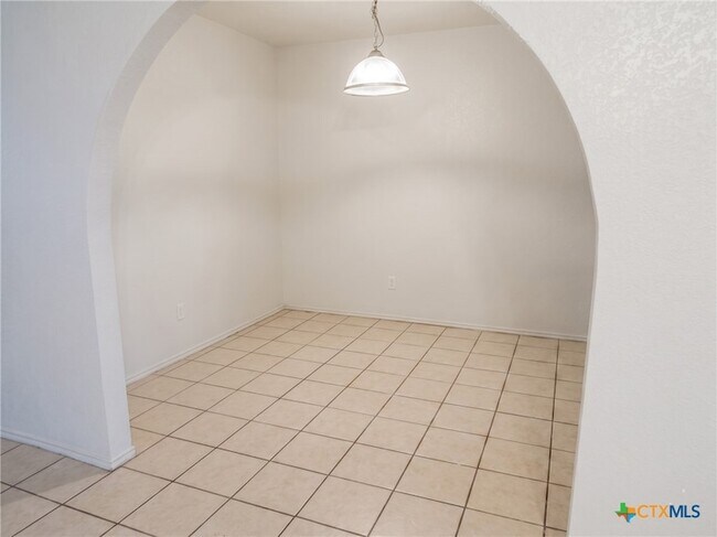 Building Photo - 2808 Edgefield St