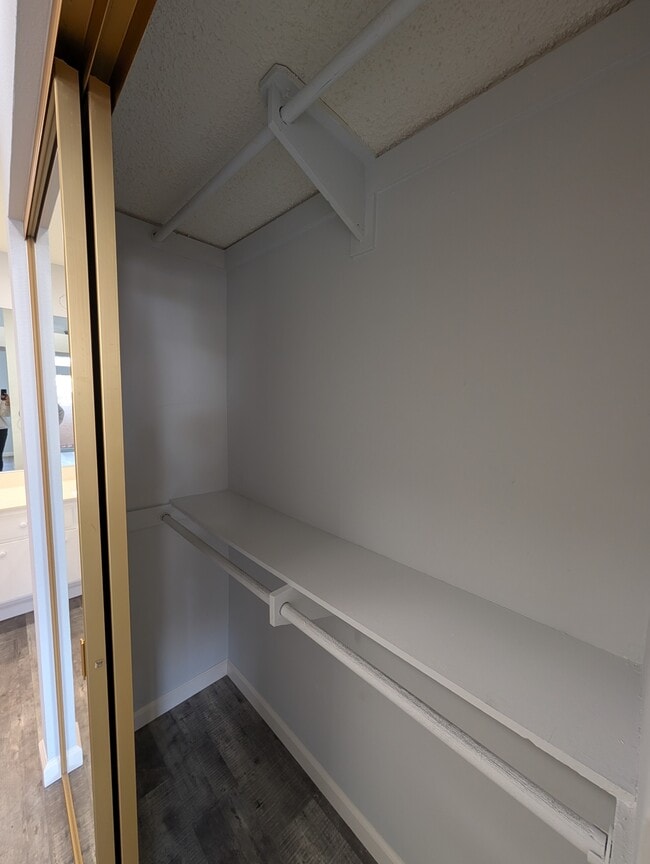 Building Photo - 24003 Arroyo Park Dr