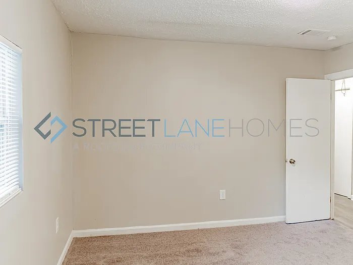 Building Photo - 3304 Winn Dr