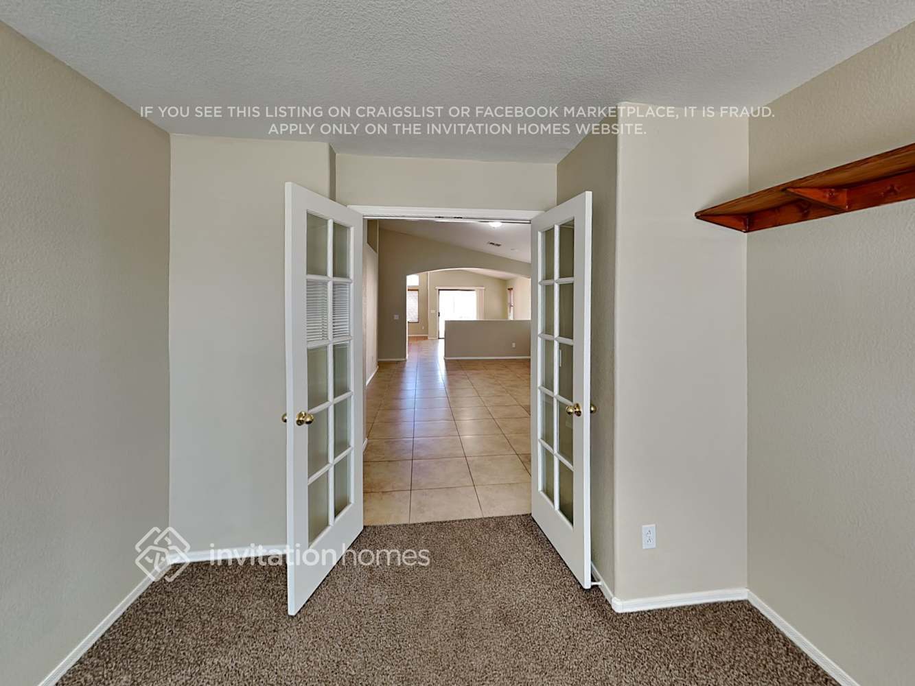 Building Photo - 866 E Mohave Ln