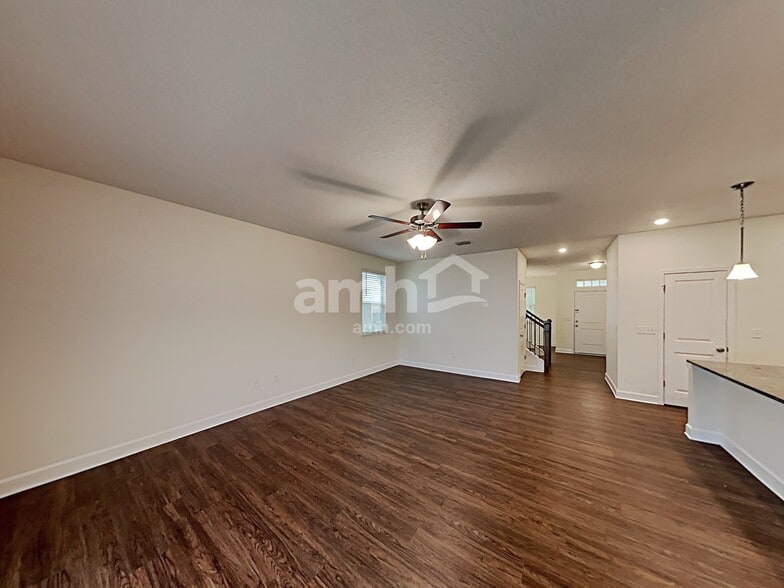 Building Photo - 152 Opal Way