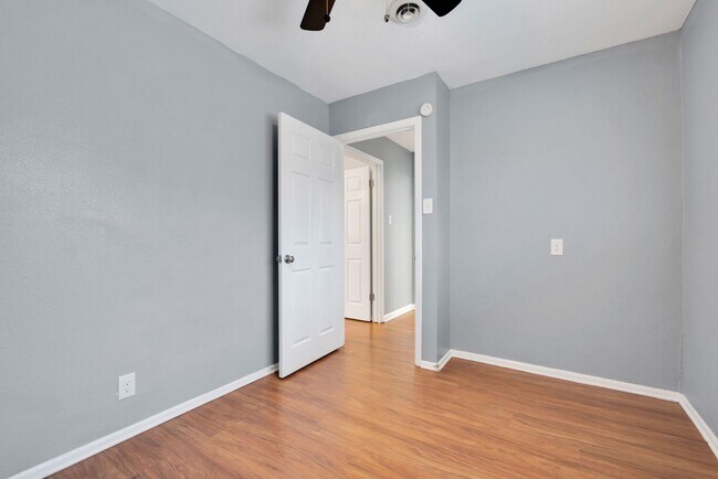 Building Photo - Two Story Rental in Castle Hills