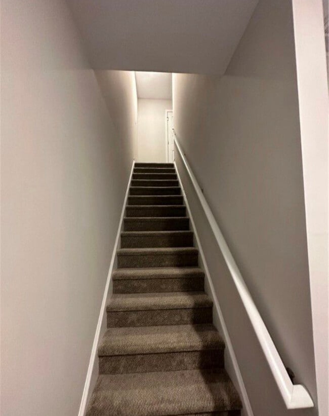 Building Photo - 703 Georgetown Cir