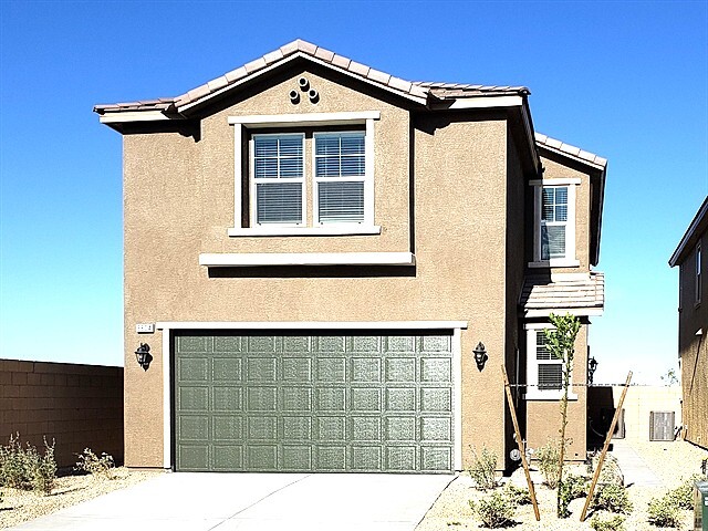 Building Photo - 5804 Petronius St