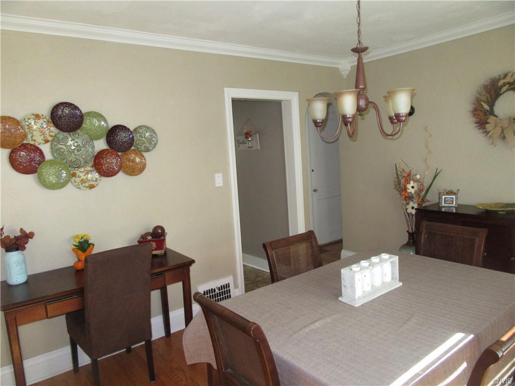 Building Photo - 420 Durston Ave