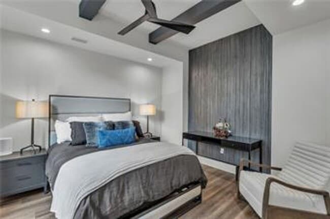 Building Photo - {5842} Luxury Rental in Forrest Ridge Esta...