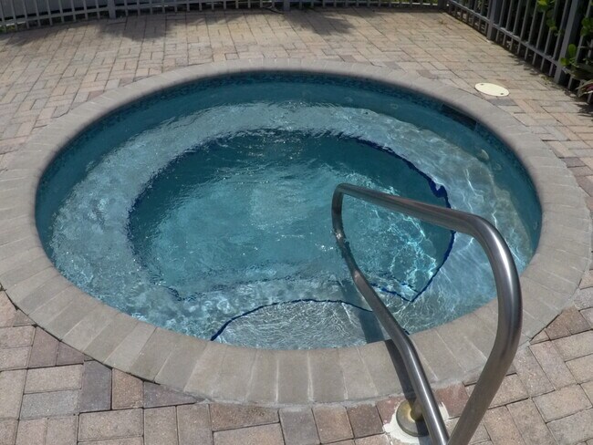 Jacuzzi - 1145 Yellowheart Way