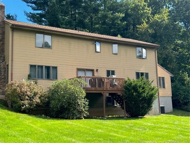 Building Photo - 50 Darlene Dr