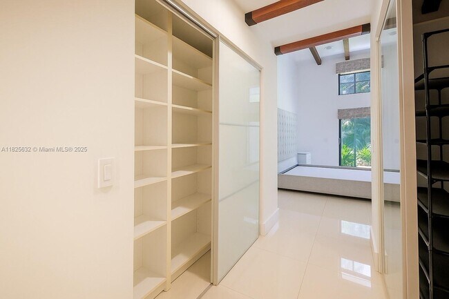 Building Photo - 9318 NW 50th Doral Cir S
