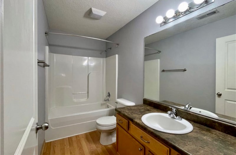 Building Photo - 2150 NE 18th St