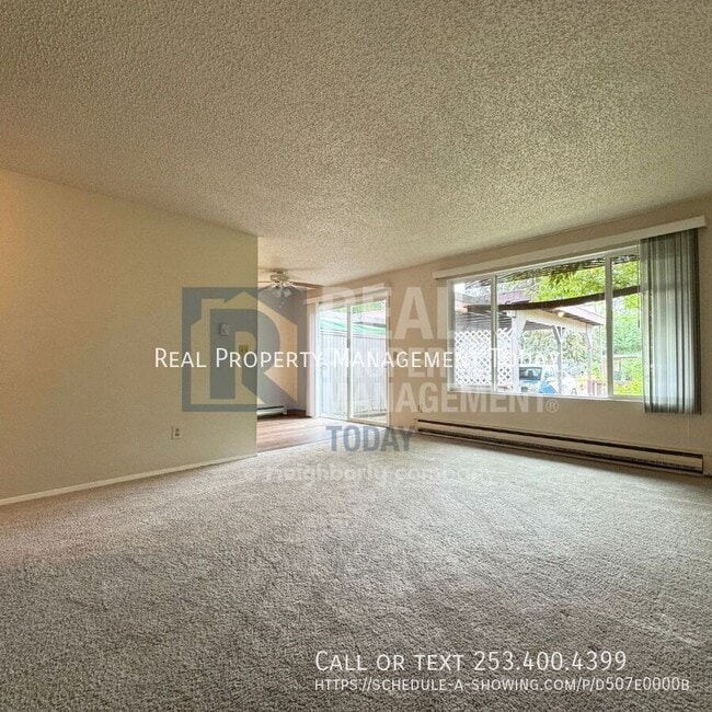 Building Photo - 1408 Josephine Ct SE