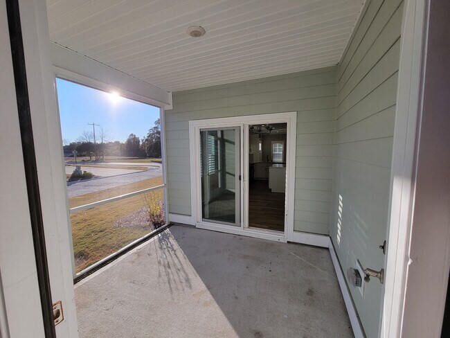 Building Photo - 232 Leonda Dr