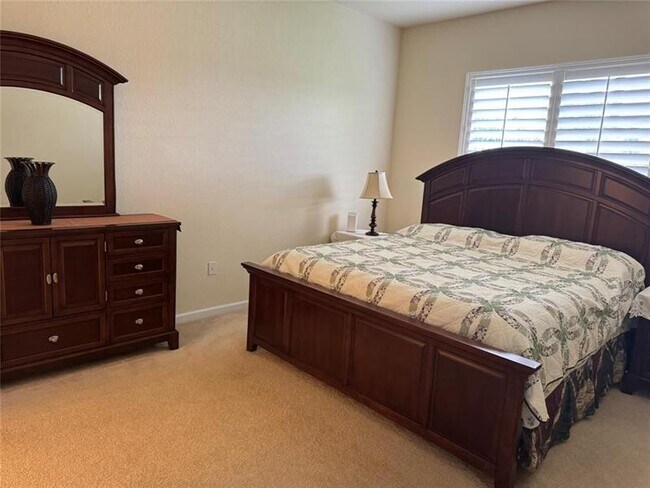 Building Photo - 3500 Oaks Clubhouse Dr