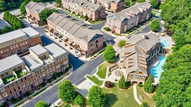 Building Photo - 900 River Vista Drive