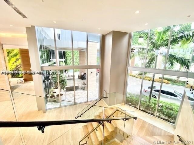 Building Photo - 16385 Biscayne Blvd