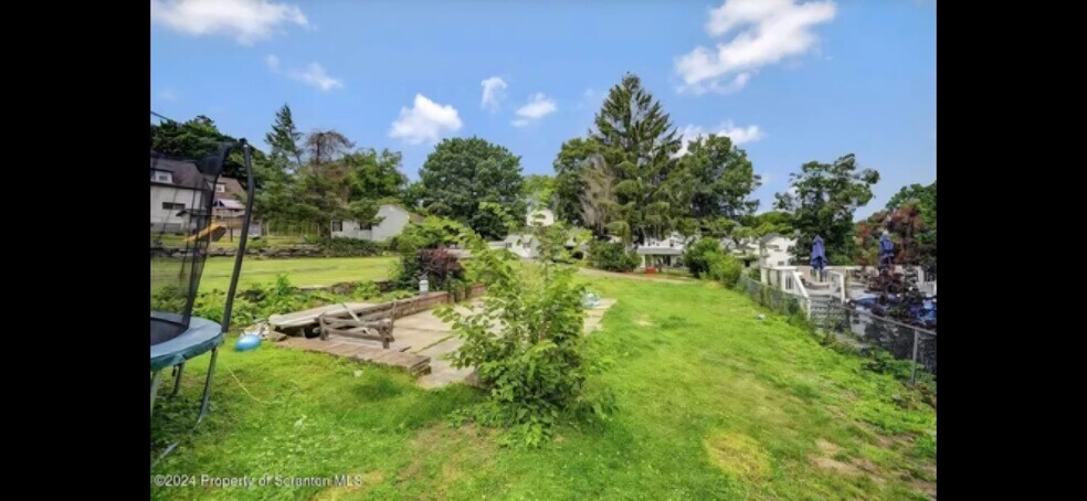 Building Photo - 1727 Monroe Ave