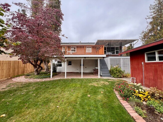 Building Photo - Non-Refundable & Security Deposit Total: $...