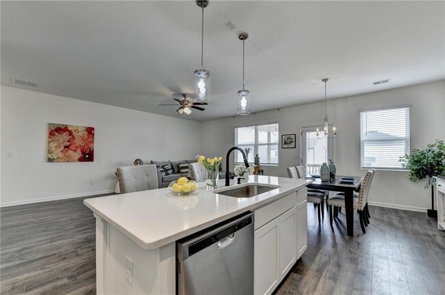 Building Photo - 159 Mead Ct