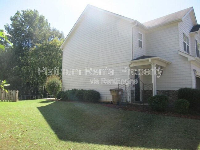 Building Photo - 6583 Silk Tree Pointe
