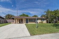 Building Photo - 927 W Royal Palm Rd