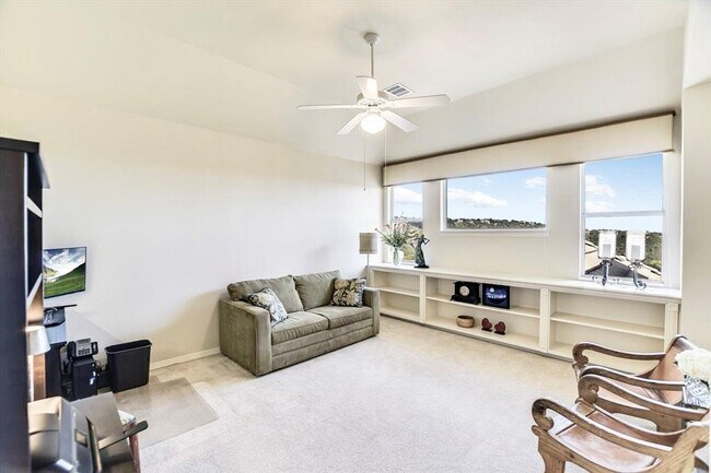 Building Photo - 4545 Golf Vista Dr