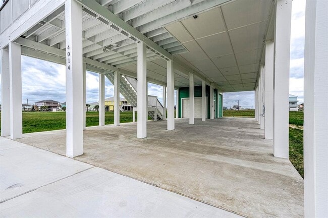 Building Photo - 4014 Mitote Dr