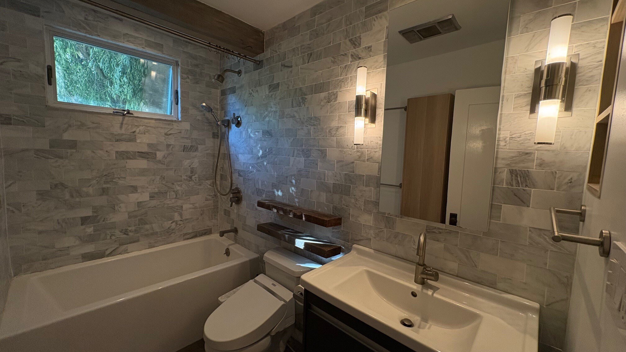 Building Photo - 851 N Ogden Dr