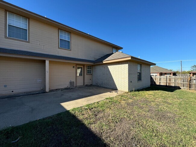 Building Photo - 4200 July Dr