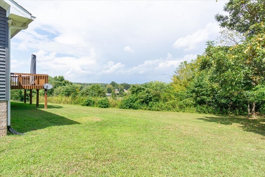 Building Photo - 242 Mirage Dr