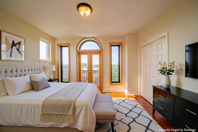 Building Photo - 3123 W Washington Blvd