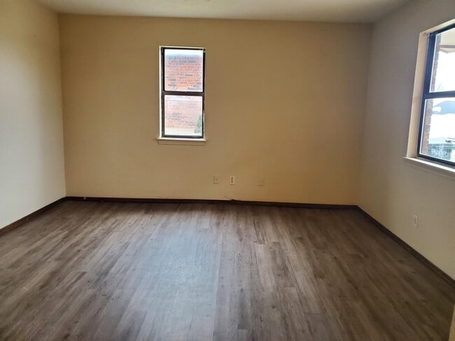 Building Photo - 3114 Forestridge Dr.