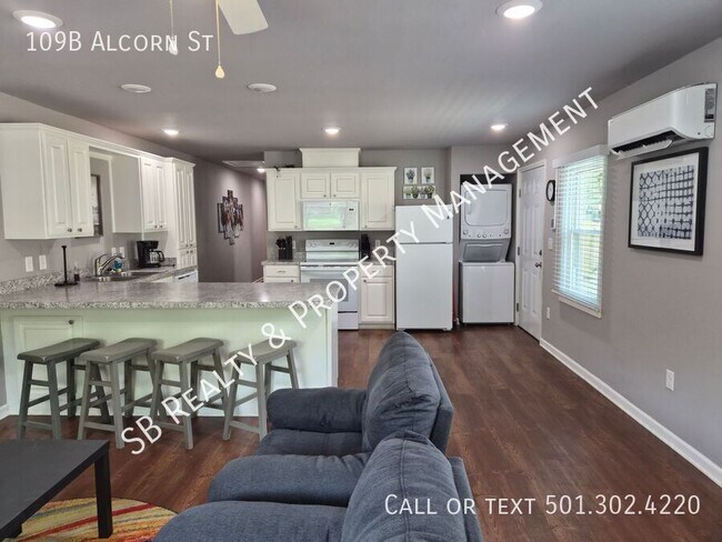 Building Photo - 109 Alcorn St