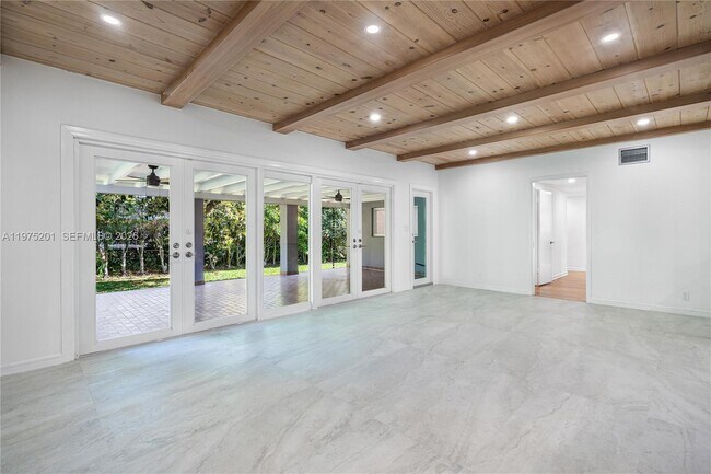 Building Photo - 1235 Algardi Ave