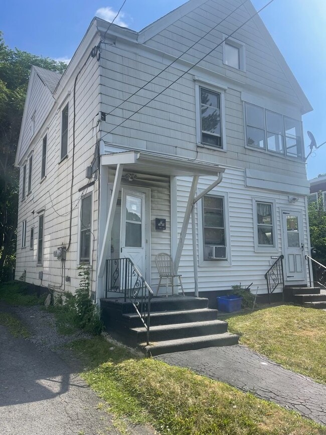 Building Photo - 1102 Carbon St