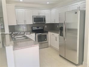 Building Photo - 833 NW 208th Terrace