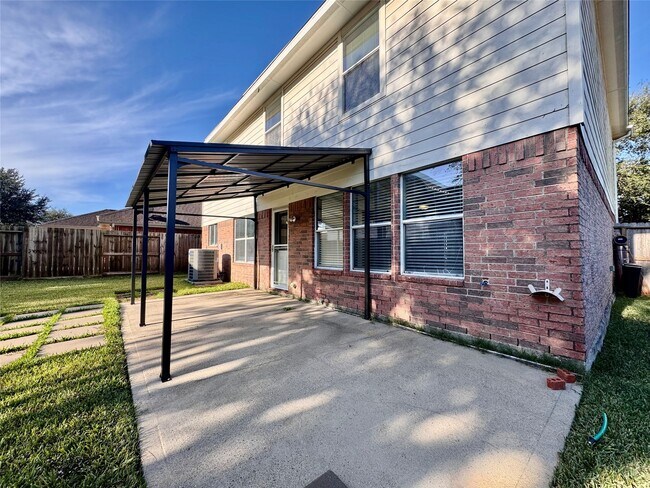 Building Photo - 10630 Acacia Forest tr