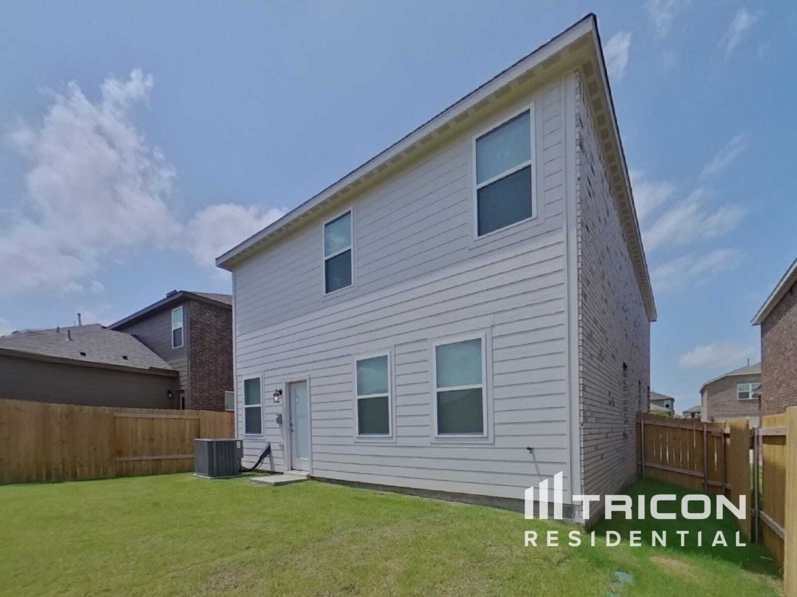 Building Photo - 1207 Bullock Dr