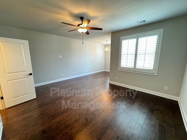 Building Photo - 4220 Deming Cir