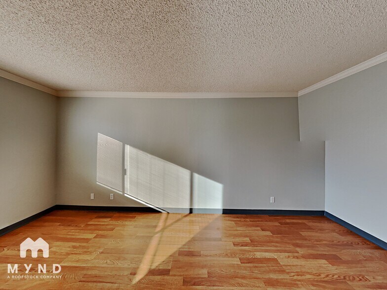 Building Photo - 5640 Neosho St