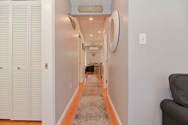 Building Photo - 10 Josephs Way