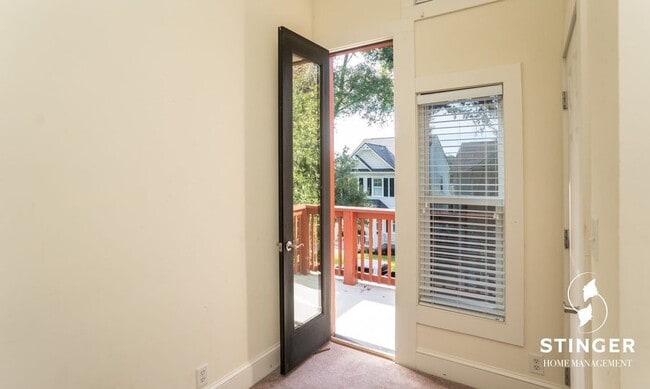 Building Photo - 408 Coquinas Ln