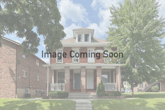 Building Photo - 24 E Chalmers St