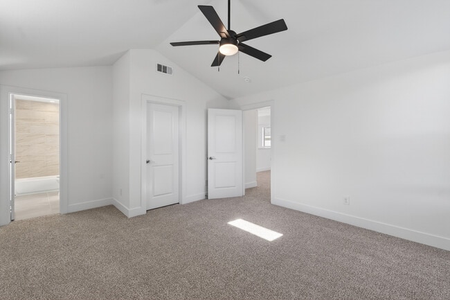 Building Photo - 3768 Wenatche Dr