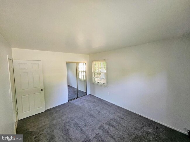 Building Photo - 49 Bonnie Ln