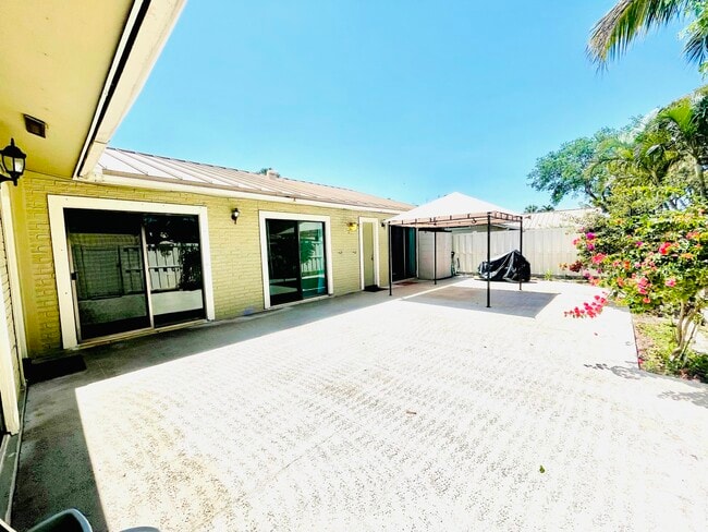 Building Photo - 5933 Golden Eagle Cir