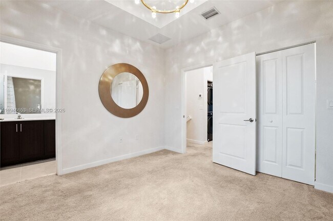 Building Photo - 20814 NE 5th Ct