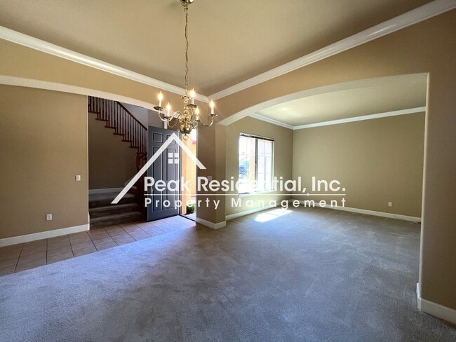 Building Photo - Spacious Anatolia 6bd/3.5ba Home with 5 Car Garage